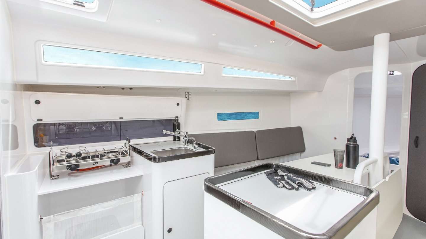 FIRST-36-SE-interior-1650x569-01_0