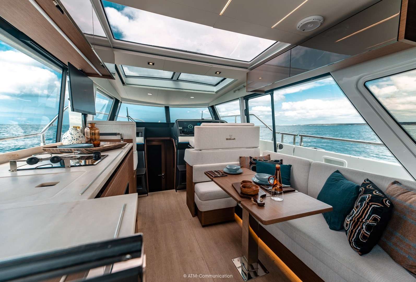 imgi_30_435-Interior-Wheelhouse-5MB--Large_4
