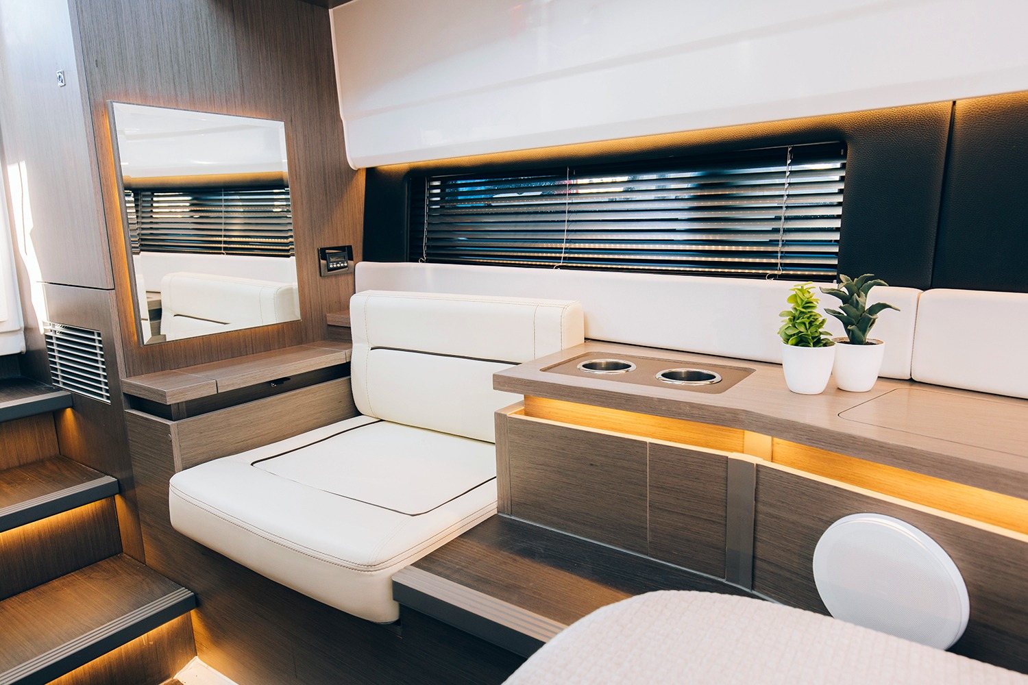 imgi_32_Wellcraft-355---Cuddy-Cabin-Seating---Horizontal-13MB